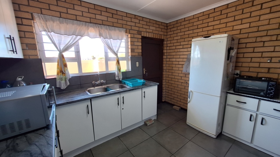 4 Bedroom Property for Sale in Port Owen Western Cape